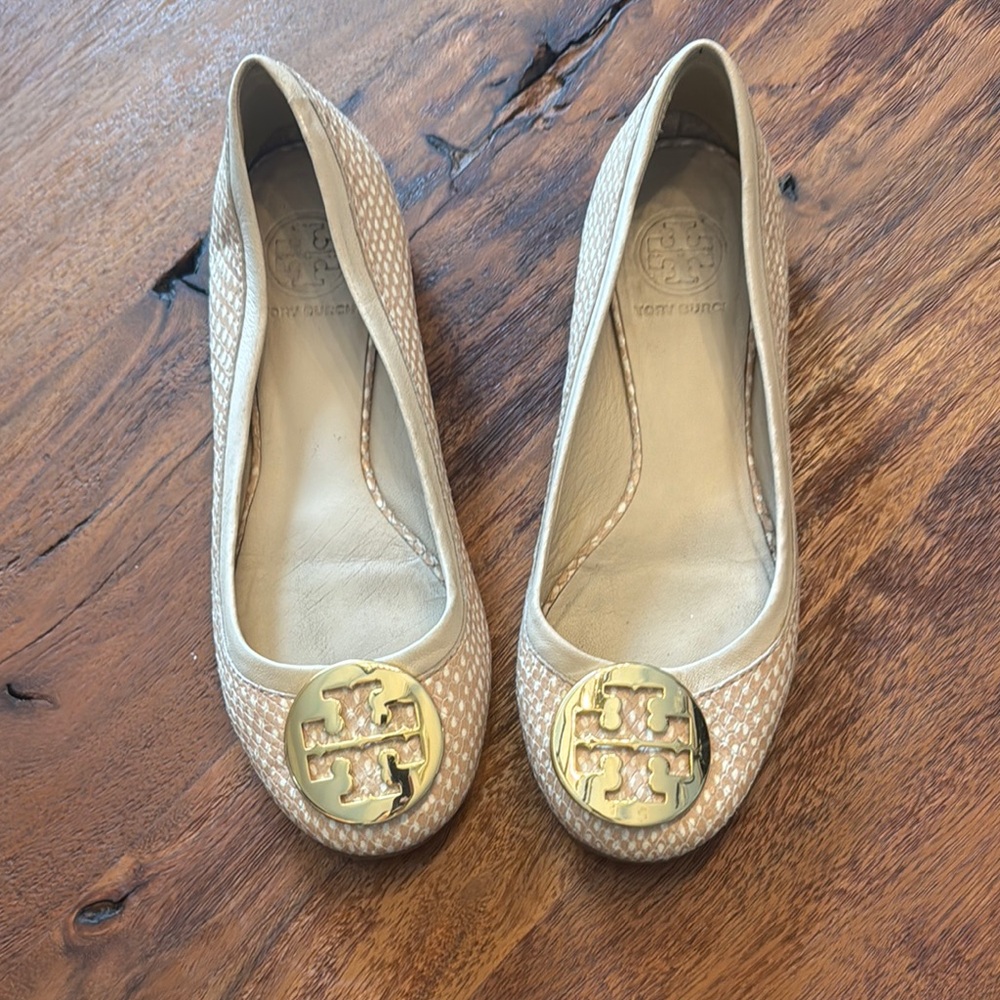 Tory Burch Reva Women's Beige Polka Dot Ballet Flats with Gold Logo
